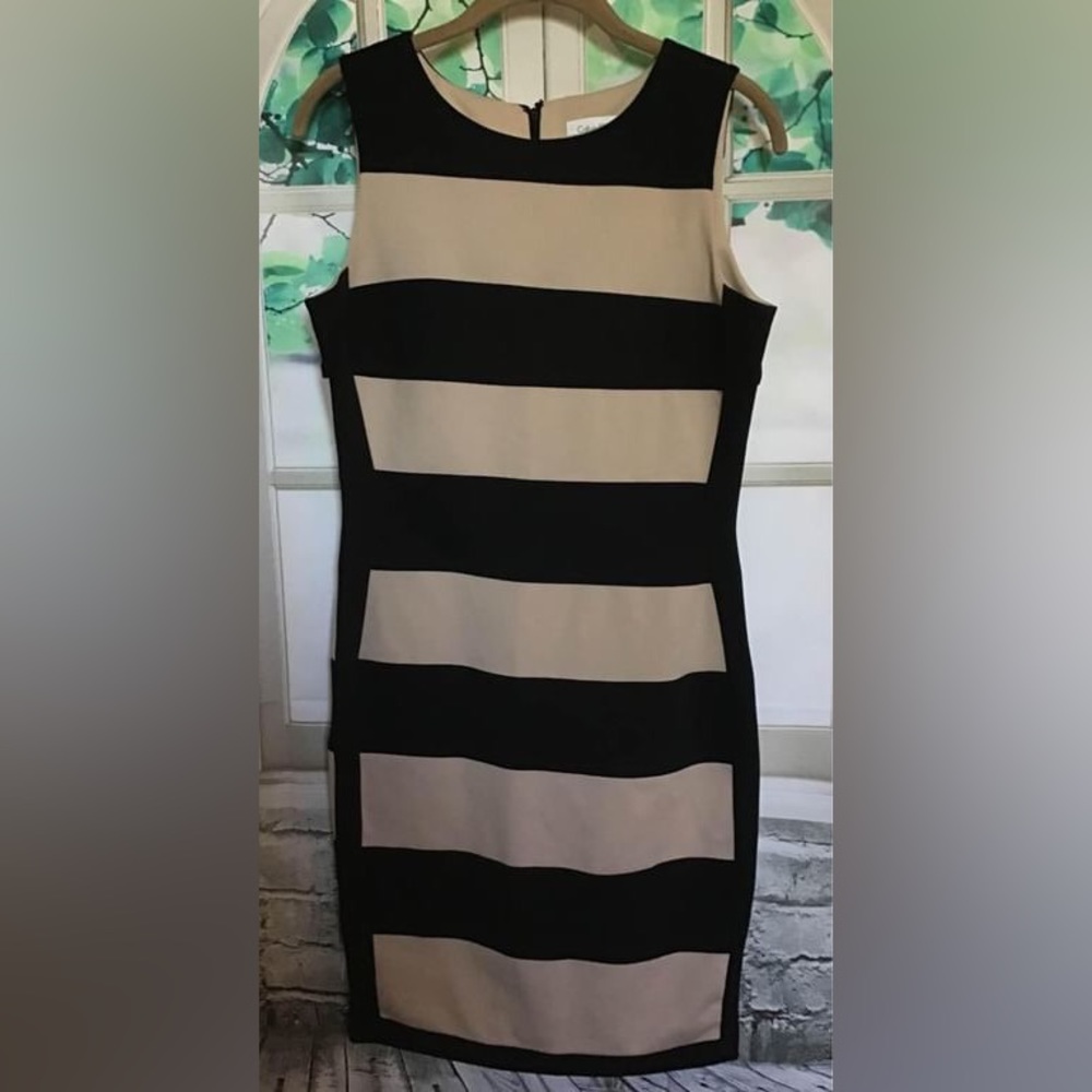 Ladies Dress Size 4 CALVIN KLEIN